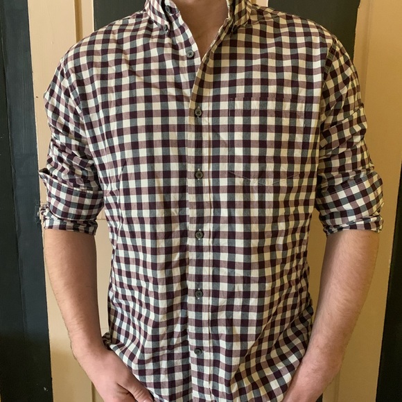 American Eagle - Picture 1 of 4